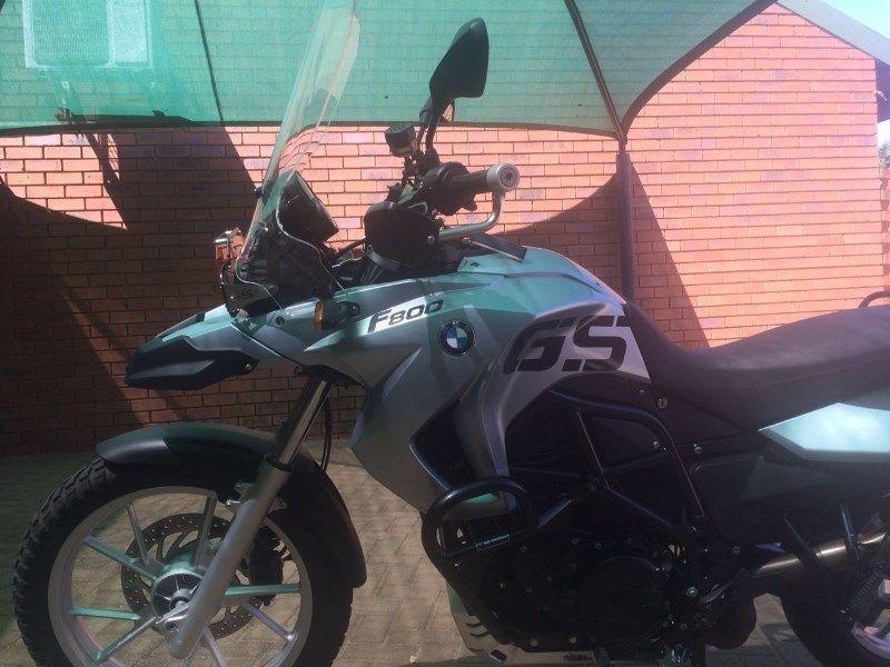 2009 BMW F650 GS (Twin 800cc) with low suspension and steering damper