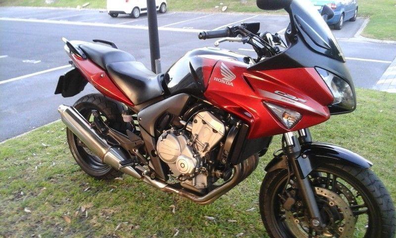 2011 Honda CBF600F, in very good condition, with service history and spare key