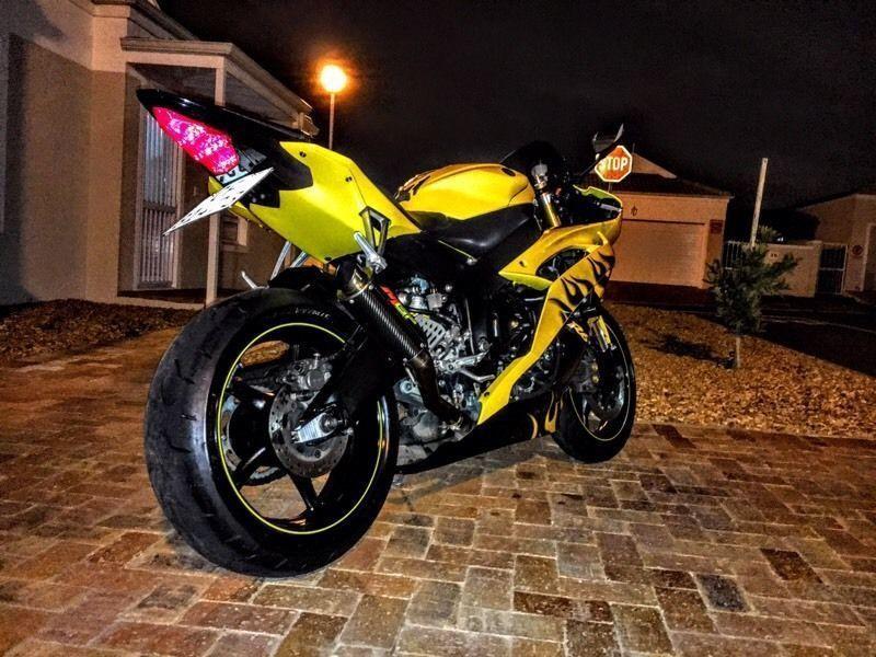 2011 Yamaha YZF-R6 Special Edition Cadmium Yellow Or Swap