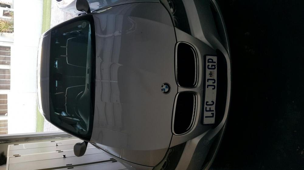BMW 320i E90 Manual 2110 facelift model
