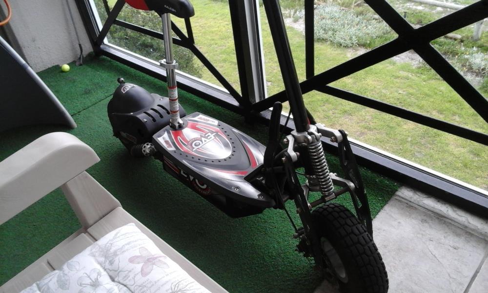Evo 800 Powerboard/ scooter. 36V, powerful- can take up to 120kg's