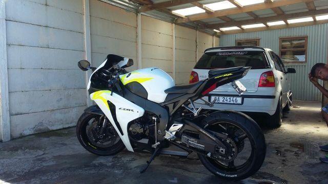 HONDA FIREBLADE FOR SALE OR SWOP