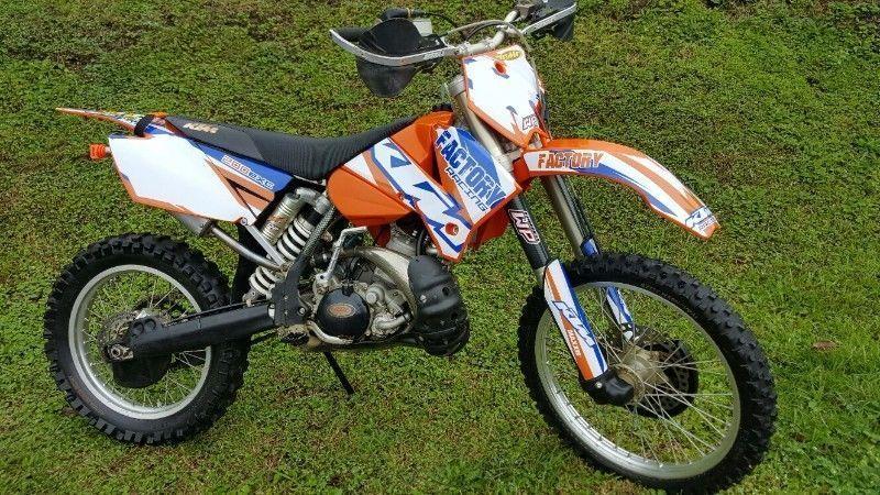 KTM 200 EXC Great Condition !