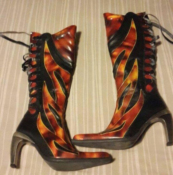***Flamed Boots for the Harley Davidson Babe***