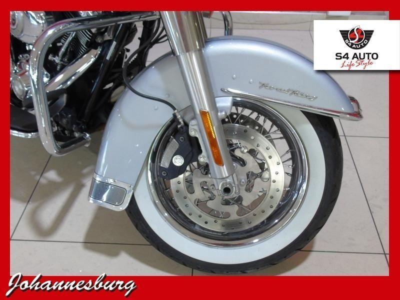 2010 Harley Davidson Touring Road King Classic