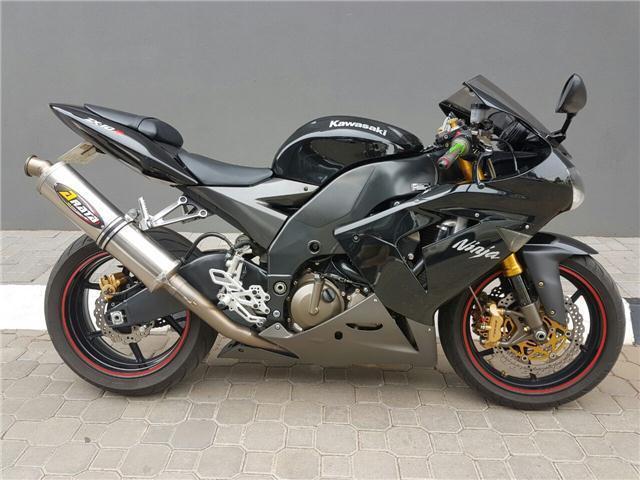 KAWASAKI ZX 10 NINJA