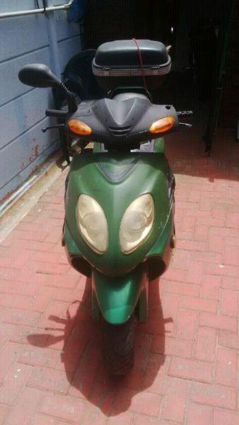 Balanco 150 Scooter and helmet R2500 negotiable
