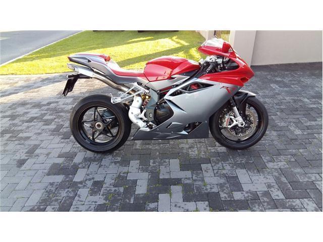 WOW LOOK HUGE BARGAIN !! 2013 MV AGUSTA F4R 1000CC 195HP ONLY 6600KM LIKE NEW ONE OWNER !