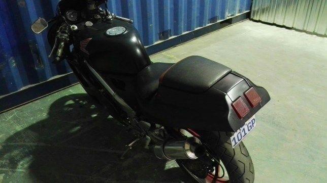Honda VRF 400 NC30