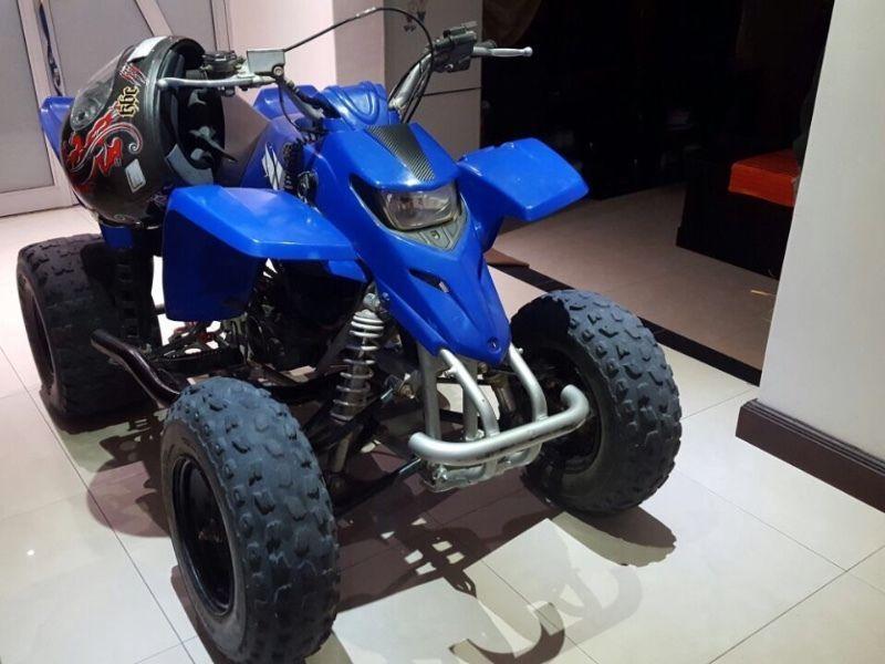 Quad bike Yamaha blaster slightly neg