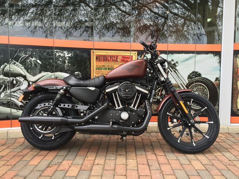 2017 Harley Davidson Sportster XL883N Iron 883