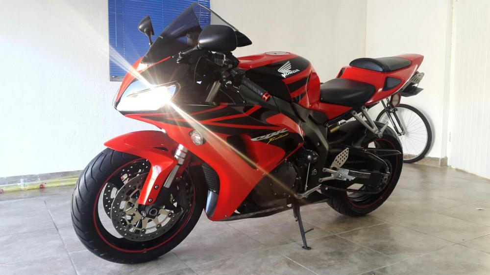 2006 Honda CBR 1000 rr fireblade