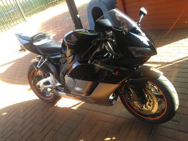 05 Honda Cbr 1000 RR for sale or to swop for WHY