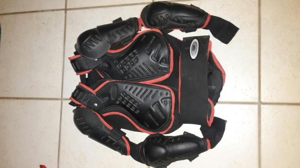 Off road motorcycle armour