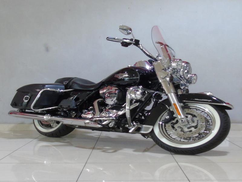 2014 Harley Davidson Road King Classic