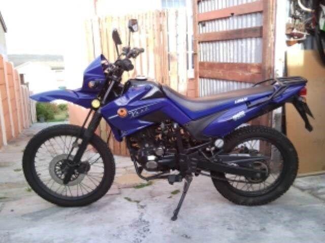 Lifan 200cc Motorcycle Scrambler_R10 500 (Neg)