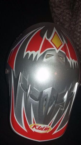 Hawk Venom + additional bike + helmet