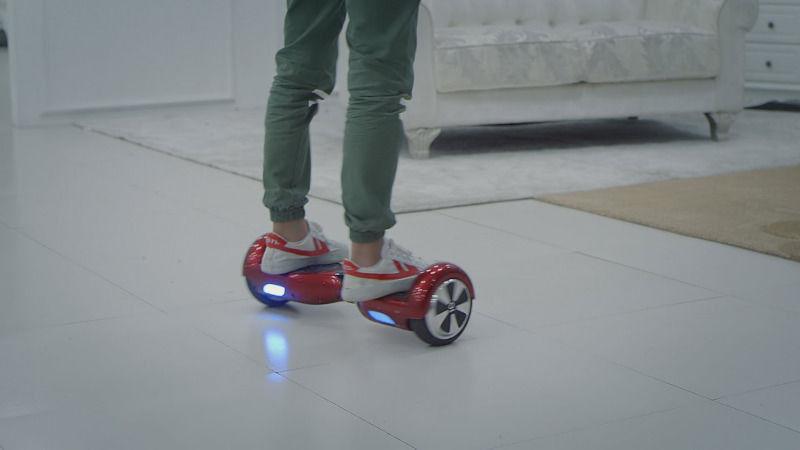 **BRAND NEW + LED LIGHTS** Two Wheel Self Balancing Motorised Scooter TO SELL/SWOP FOR CELLPHONE