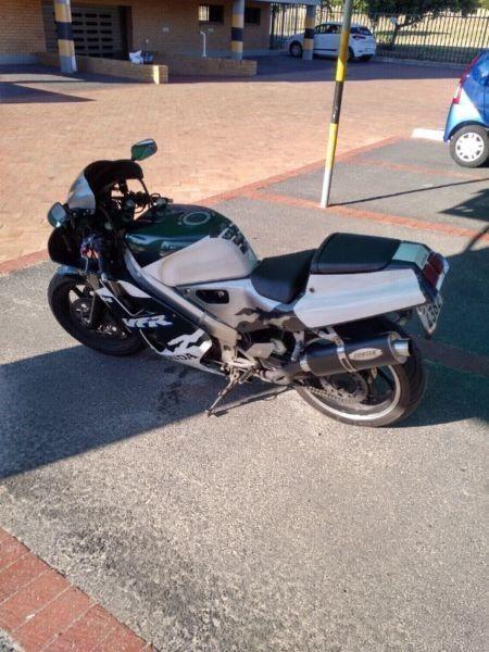 Honda VFR 400 NC30