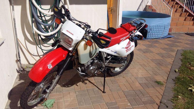 Mint Honda Xr 650 bike 5200km ONLY!!!