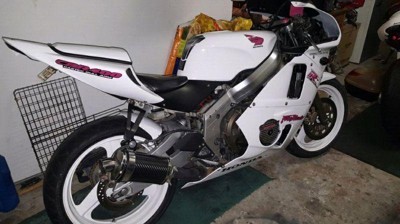 Swop Honda CBR 400 for dual bike