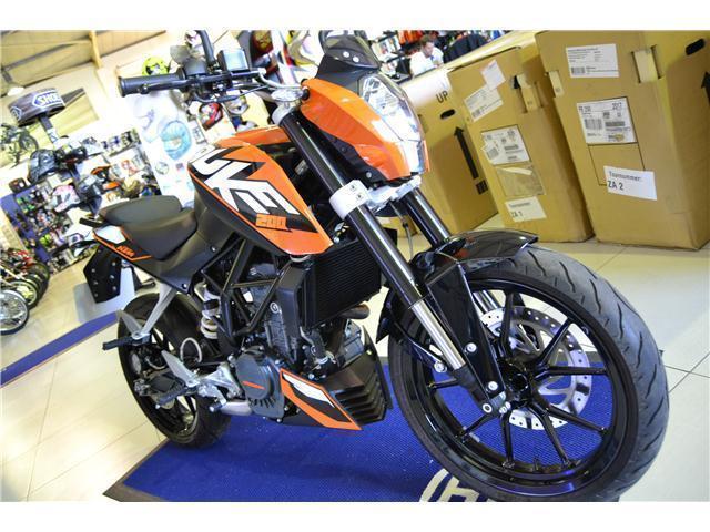 2014 KTM Duke 200