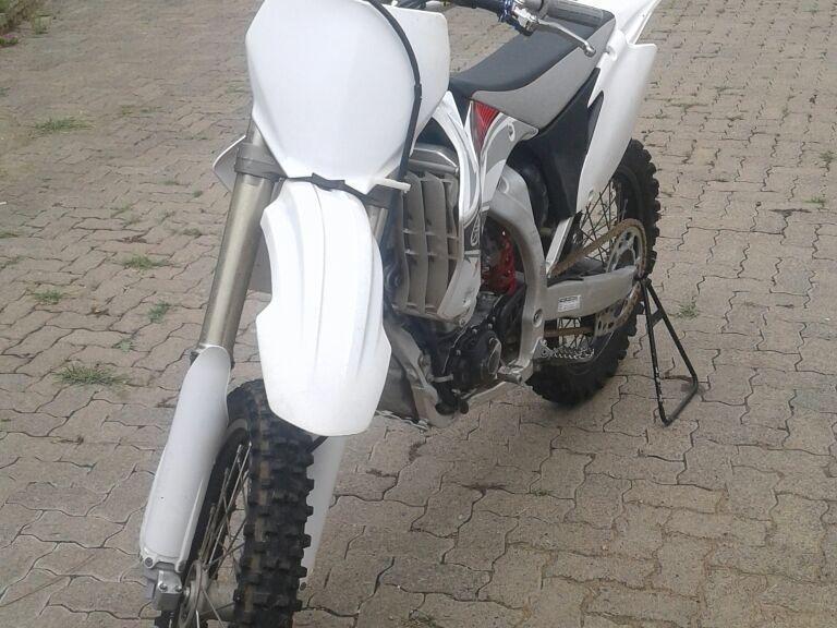 2010 Yamaha YZF