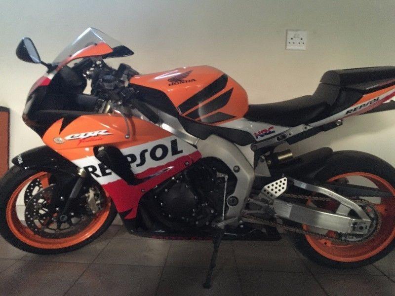 Honda CBR1000RR Bundle