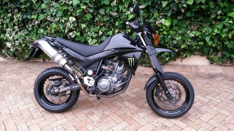 Yamaha XT660X