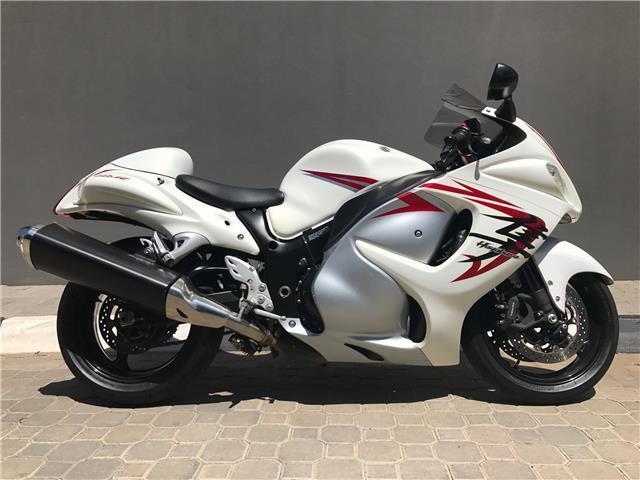SUZUKI GSXR 1300 HAYABUSA