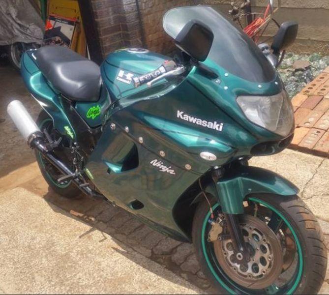 Kawasaki ZX1100 (D series) for sale or to swop
