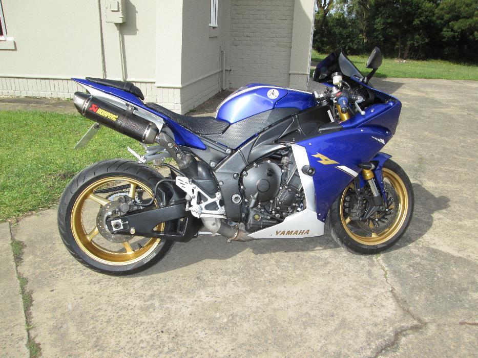 YAMAHA R1 limited edition