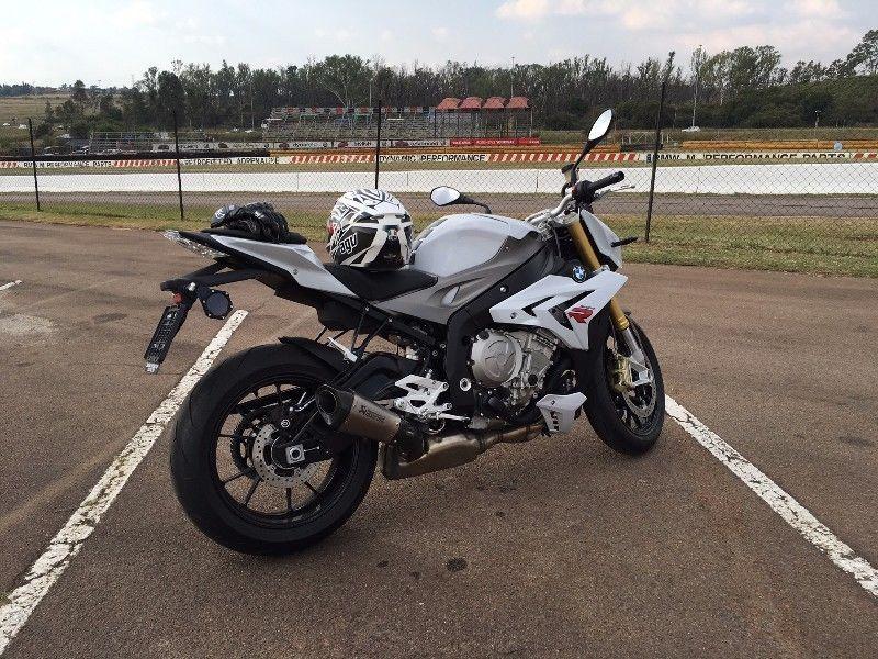 2016 BMW S1000R