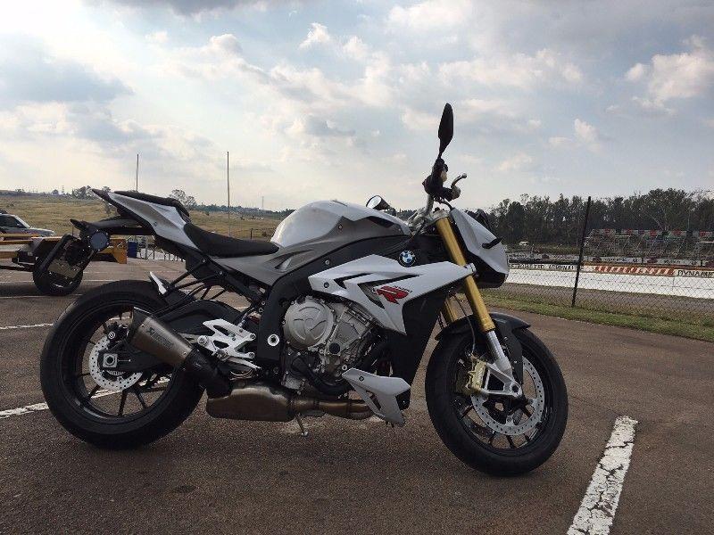 2016 BMW S1000R