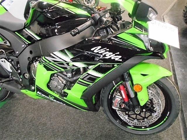 2016 Kawasaki Lime Green ZX10R Kawasaki Sport Bike , Ninja® Cylinder 4