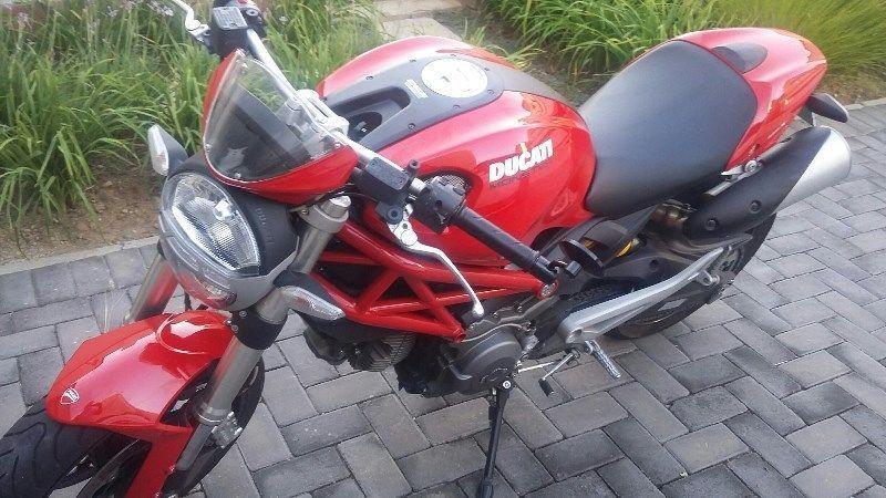 2014 Ducati Monster 696 ABS
