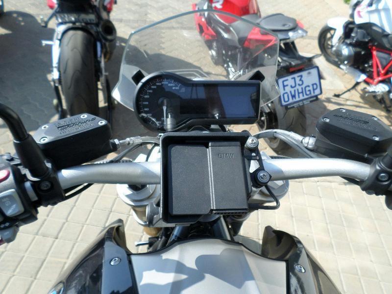 BMW R1200R Naked Roadster for sale