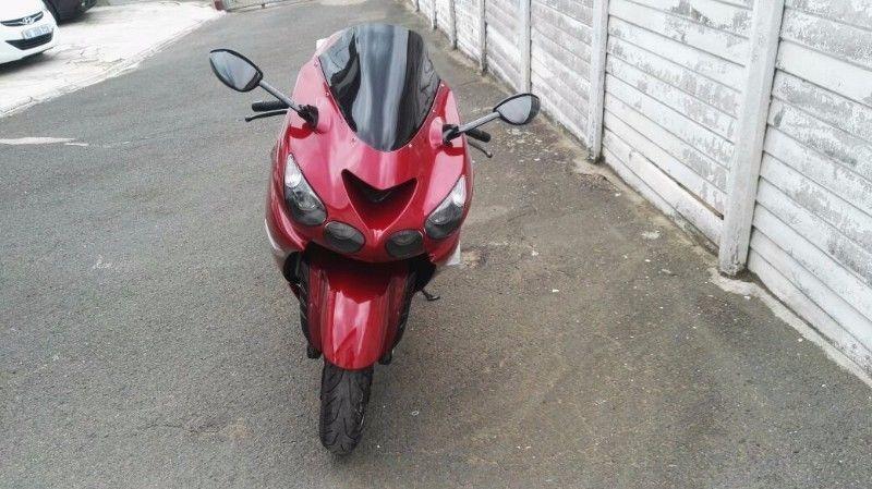 2010 Kawasaki Ninja - LOW MILEAGE
