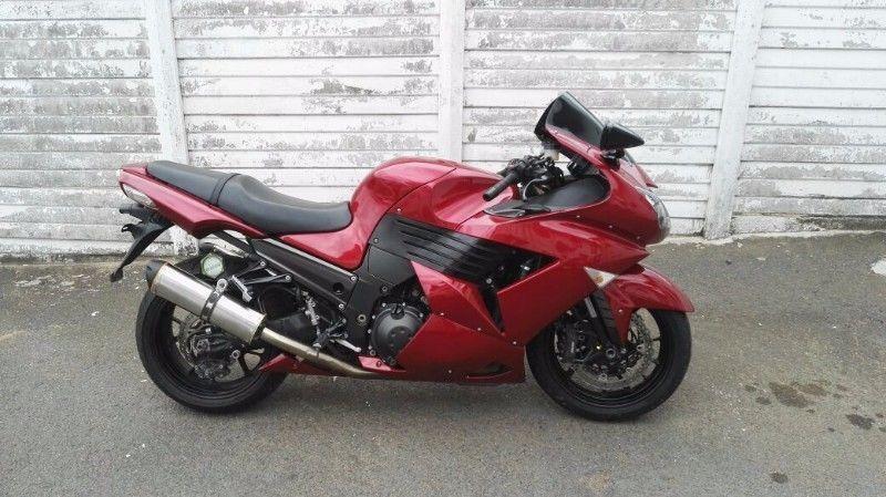 2010 Kawasaki Ninja - LOW MILEAGE