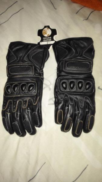 Motorbike gloves leather brand new size large