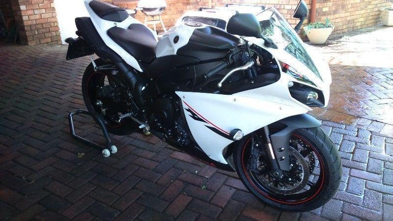2014 Yamaha R1