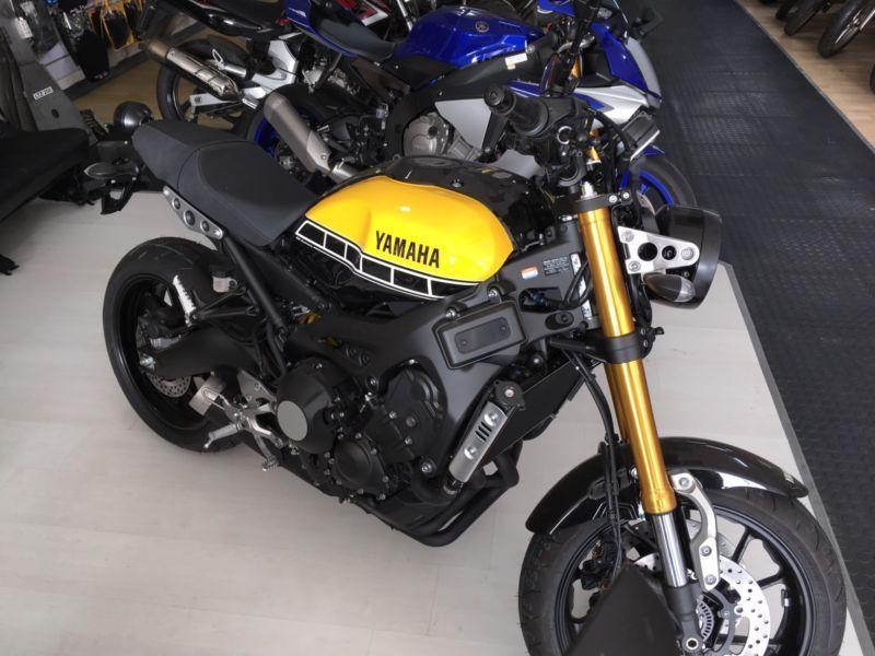 Yamaha XSR900