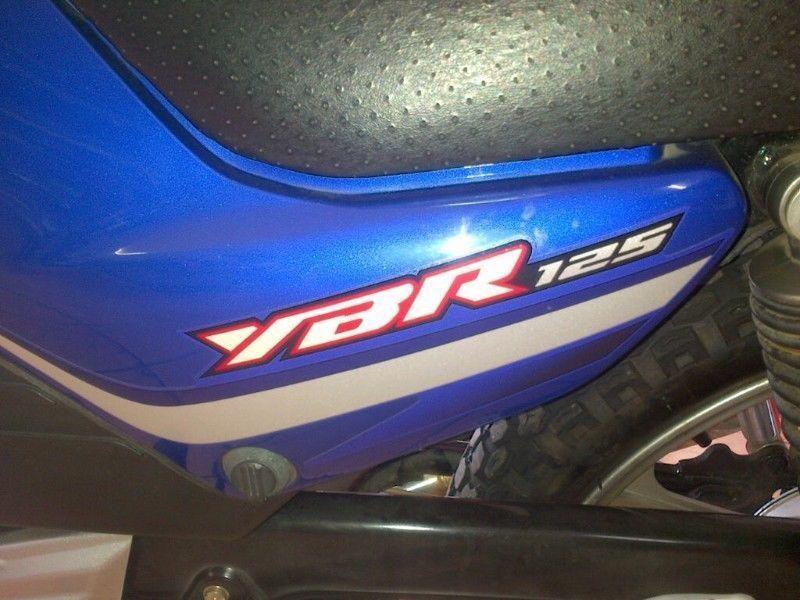 2006 Yamaha YBR 125 + FEE Vega Helmet