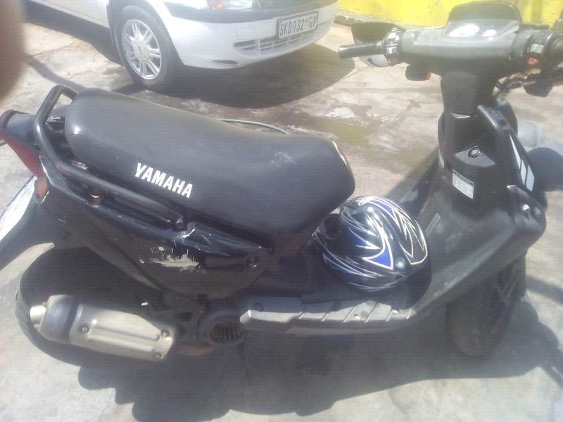 Yamaha scooter