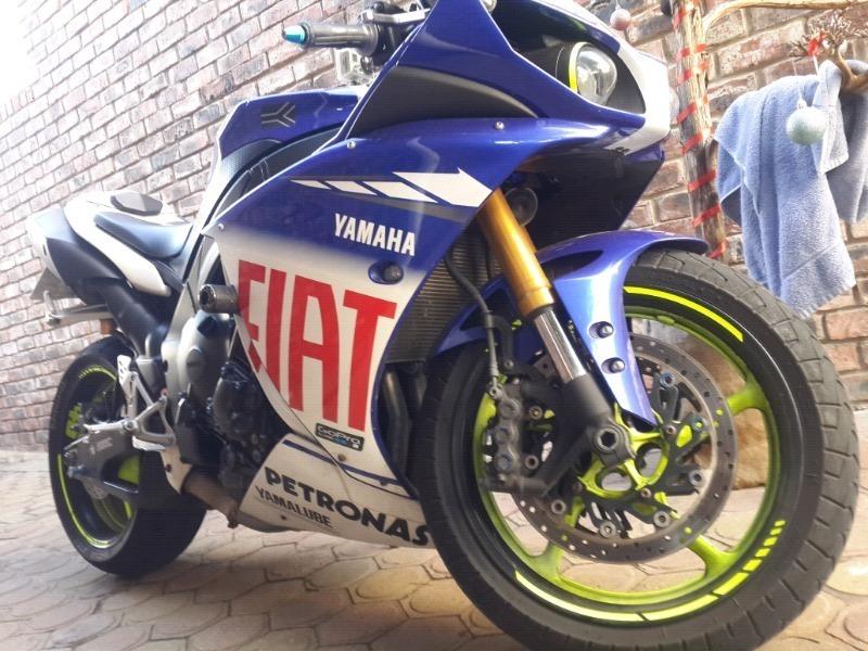 Yamaha YZF-R1