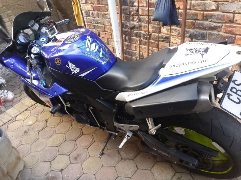 Yamaha YZF-R1