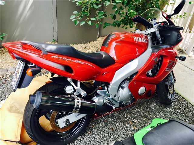 5600 kms!! YZF 600 THUNDERCAT!! RARE FIND!!!