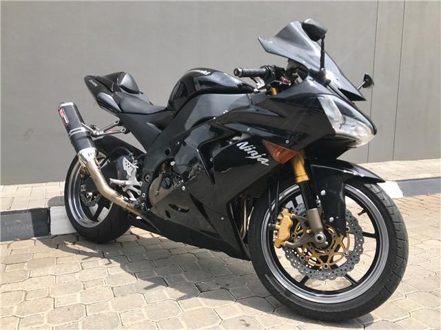 KAWASAKI ZX 10 NINJA