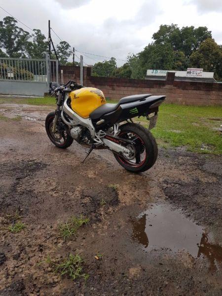 1999 Honda CBR600 F4 Mean Machine