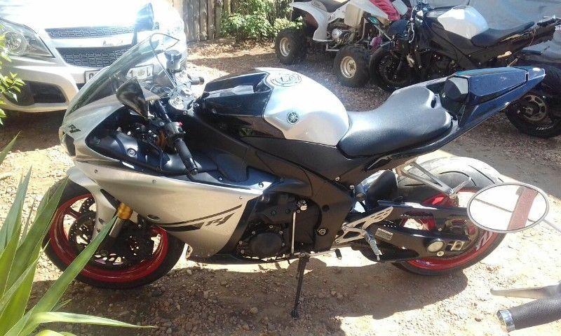 2011 Yamaha YZF-R